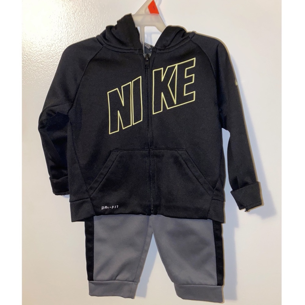 Nike 2pc pant set